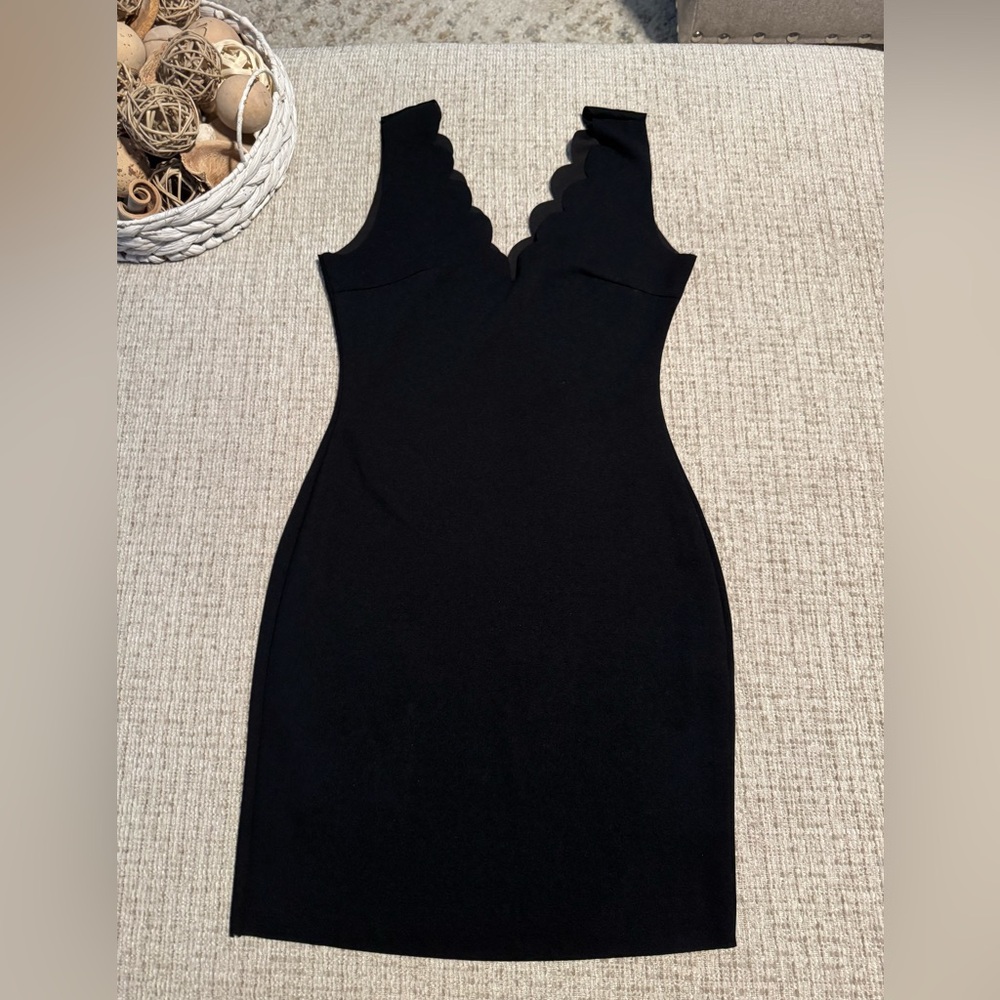 NWOT Black Scalloped Dress XS